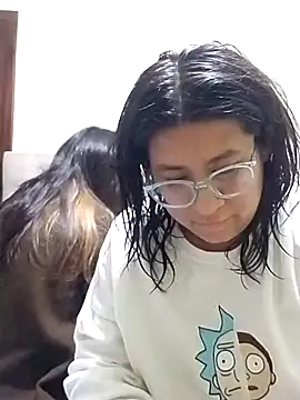 sarah12333のライブXXXチャット