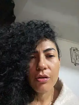 Chat XXX en directo de Koral369