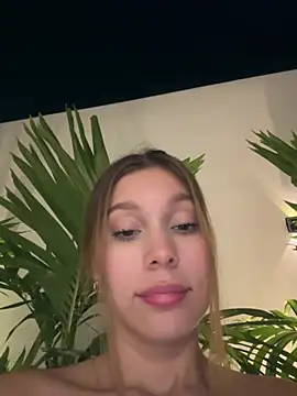 Онлайн чат XXX Nikii__