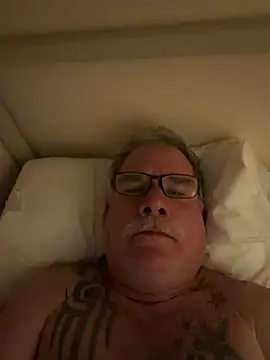 Caesar_Baxter Show in webcam