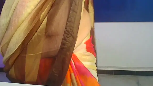 Anjali-Queen Chat XXX in diretta