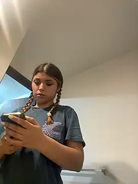 baddieasiantv's Live XXX Chat