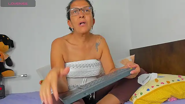 Chat XXX Live Keyla_Milf