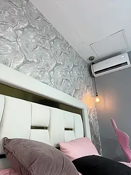 GenesisBlaze – Naživo XXX chat