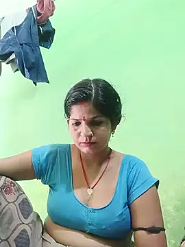 Joohi_Chawla143's Live XXX Chat