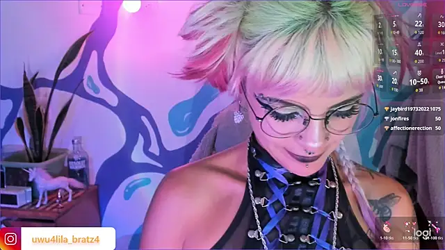 Lila_bratzz Chat XXX in diretta