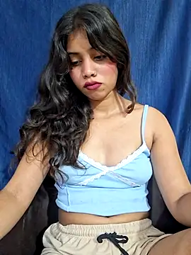 Chat +18 de Hey_maira ao vivo
