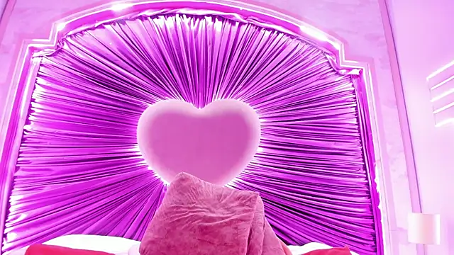Lushi_Love Chat XXX in diretta