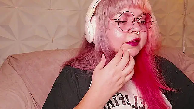 دردشة Satyn_doll الجنسية المباشرة