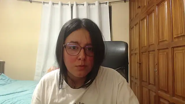 Chat +18 de Venus_cat_ ao vivo