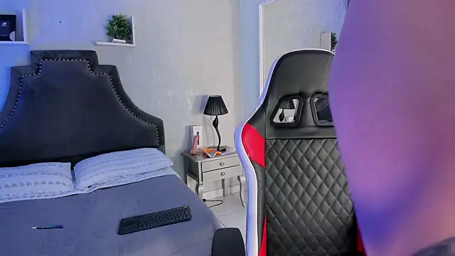 SarahCastro1_n Live XXX chat