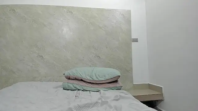 Robinlion91 live XXX chat