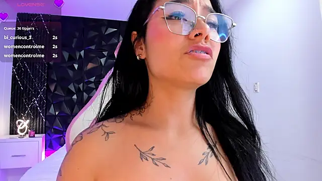 Chatroom XXX en direct de AnaiaClarck