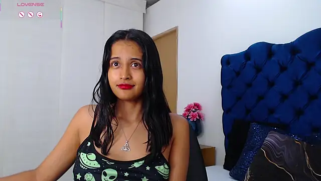 Chatroom XXX en direct de Lili666_