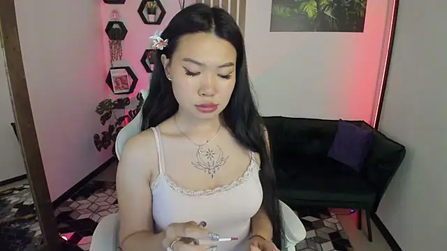 XXX chat uživo modela LunaPurrr
