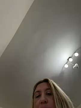 Chat +18 de TheeaBlanco ao vivo