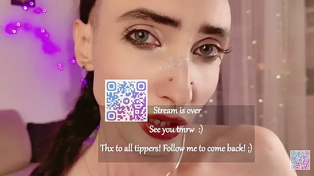 Queen_of_tease élő XXX-chatje