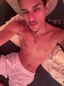 Show modela Gael_Reis na web-kameri