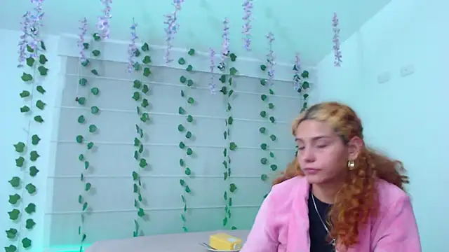 Sarabubbie 라이브 XXX 채팅