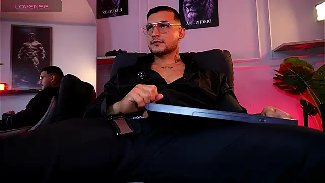 Czat XXX na żywo – Marco_Vega
