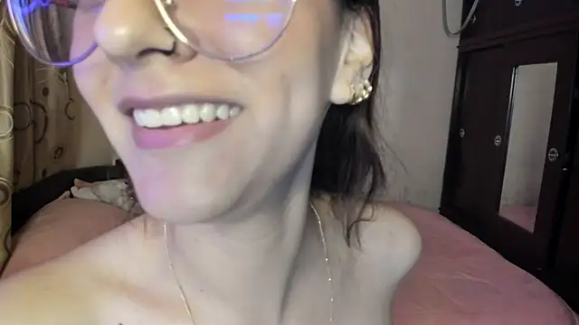 Онлайн чат XXX Lucy_Doll85