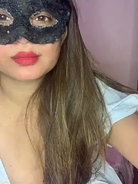 lustycousins Adlı Modelin Canlı XXX Sohbeti