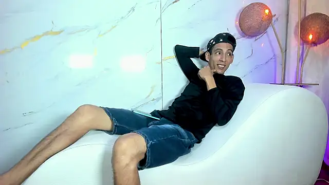 AmazingOrgasm Live XXX-chat