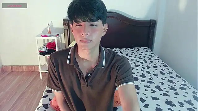 phuwin_bj – Naživo XXX chat