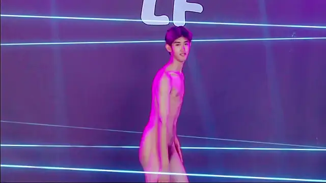 Czat XXX na żywo – M-handsome-boy