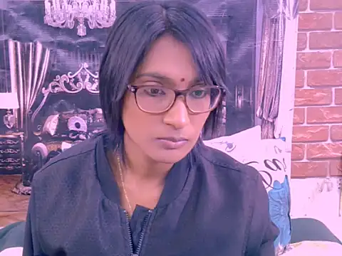 IndianRebel4u2Luv Adlı Modelin Canlı XXX Sohbeti