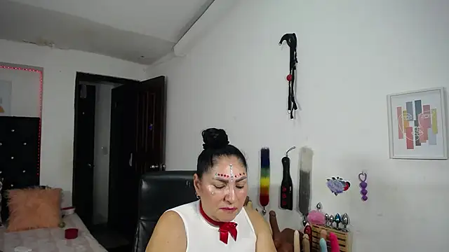 mature_bigboobs10's Live XXX Chat