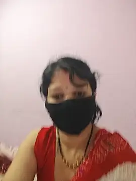 Priyaji7575 现场XXX聊天