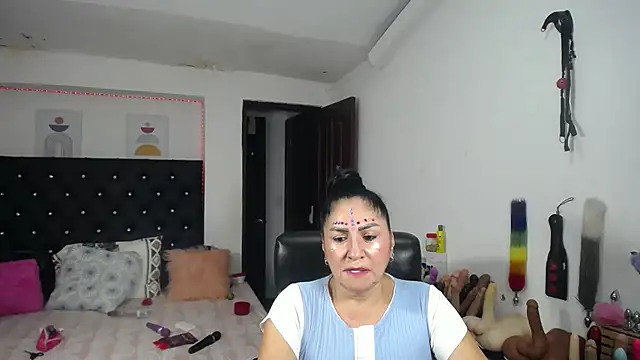 mature_bigboobs10's Live XXX Chat