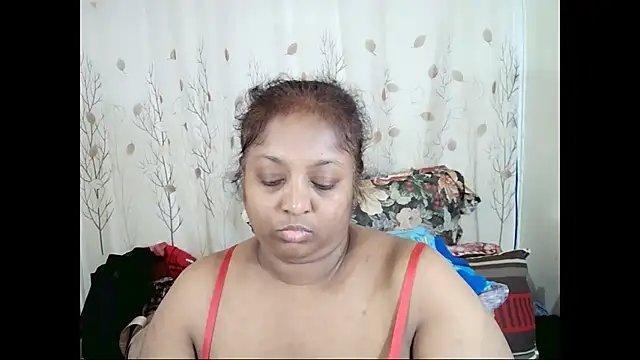 Indiantasha 即時 XXX 聊天