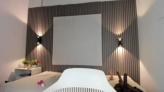 Zafiiraa Chat XXX in diretta
