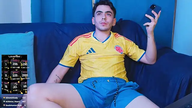 adonisZafiro Webcamshow