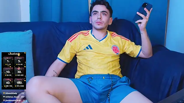 adonisZafiro Webcam Show