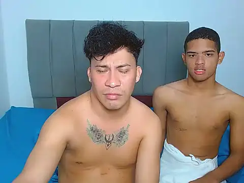 Chat +18 de boyhot23x ao vivo