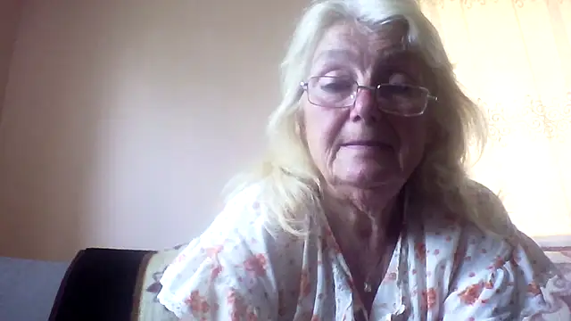 Chat +18 de AmyLove353 ao vivo