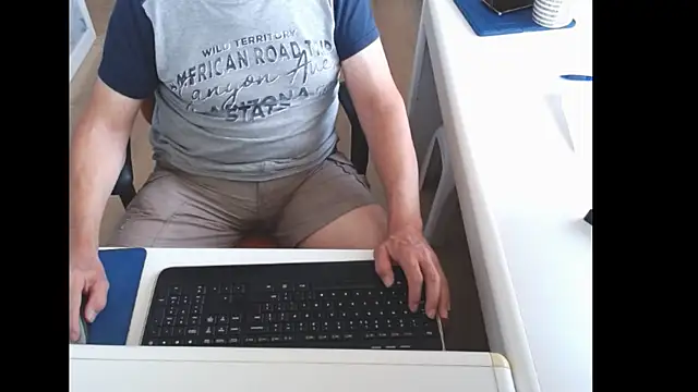 dutchpornking: онлайн-секс-чат