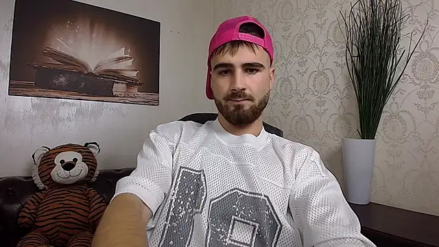 KyloEast Live XXX-Chat