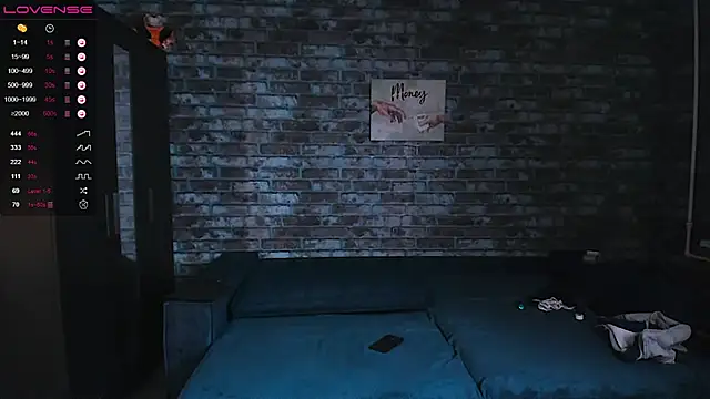mark_normal élő XXX-chatje