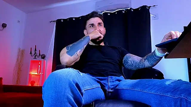 Chat XXX Live MightyAaron66