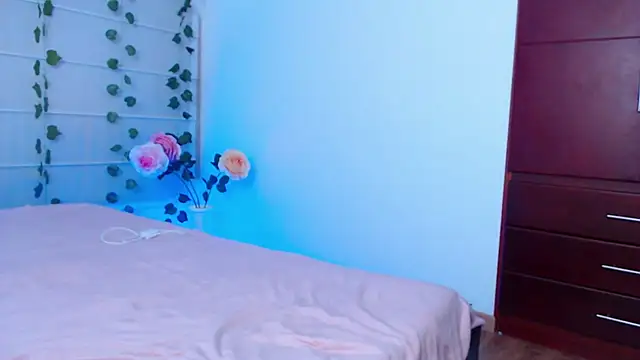 SarabubbieのライブXXXチャット