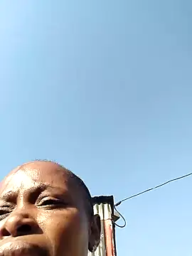 QUEENZAZA Chat XXX live