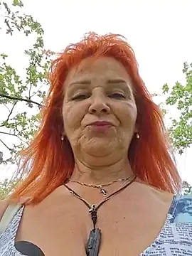 Chat +18 de SandraCassandra ao vivo