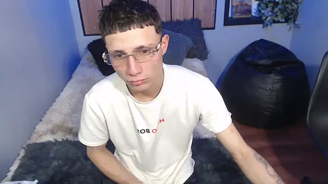 Chat XXX en directo de Yao_23