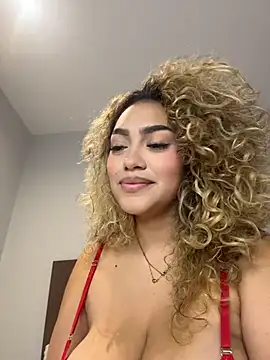 Maddy_Beluci's Live XXX Chat