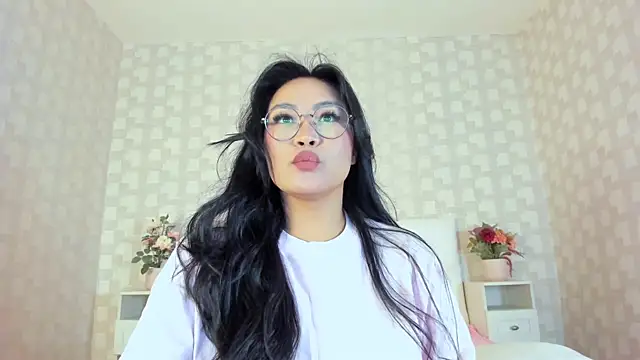 NatsumiHun Chat XXX live