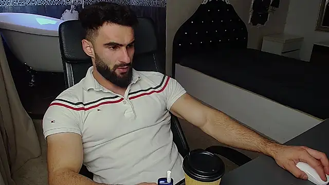 Chat XXX en directo de MicahLane
